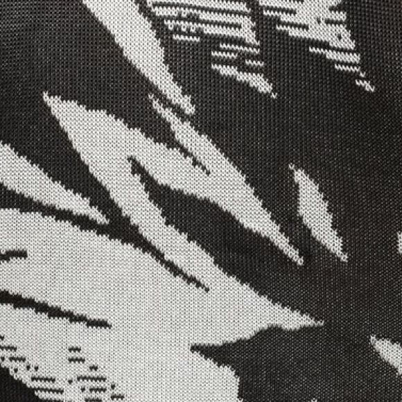 🎉HOST PICK🎉 Jason Wu Botanical Black Top Large Excellent Condition - Picture 4 of 4